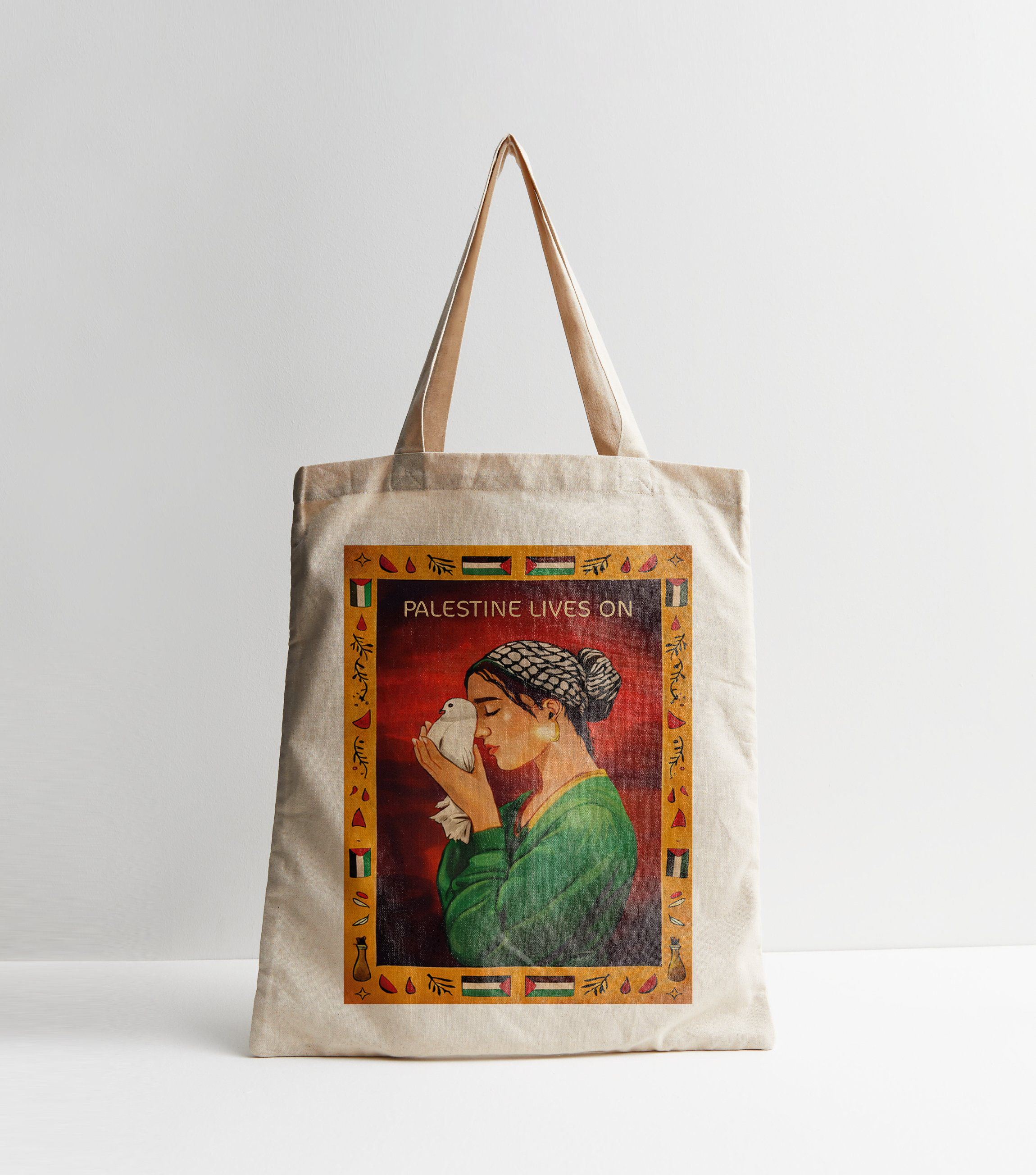 PALESTINE LIVES ON Tote Bag